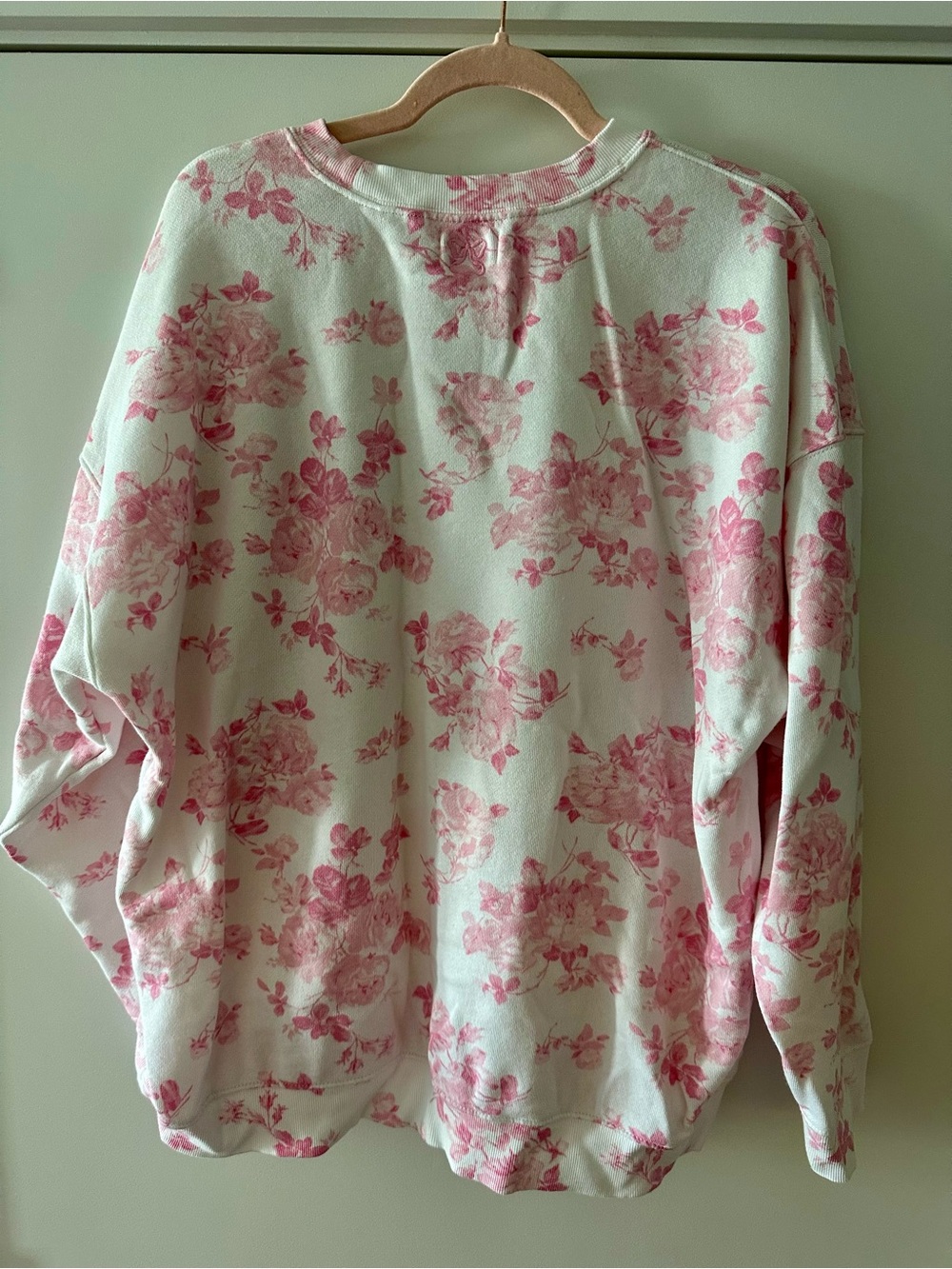 LoveShackFancy X PINK Sweater XL - Picture 2 of 4